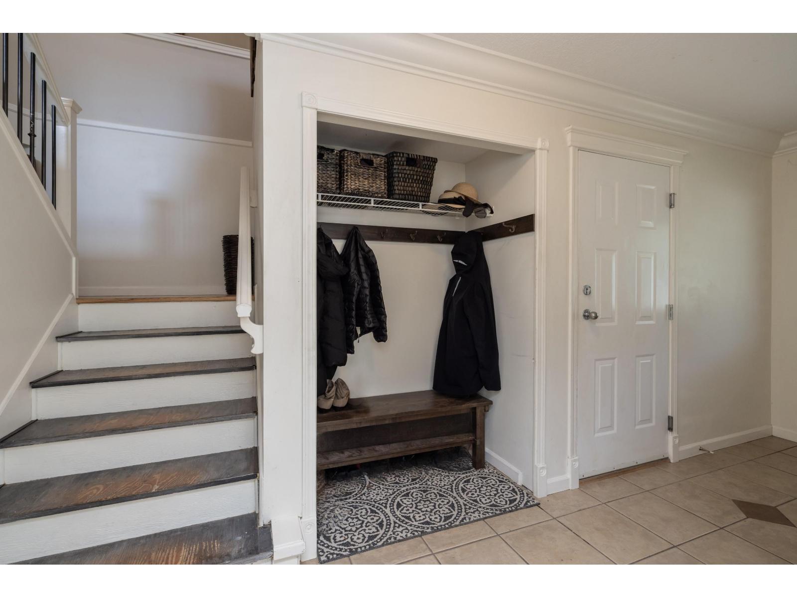 32998 Boothby Avenue, Mission, British Columbia  V2V 7R6 - Photo 6 - R3154033
