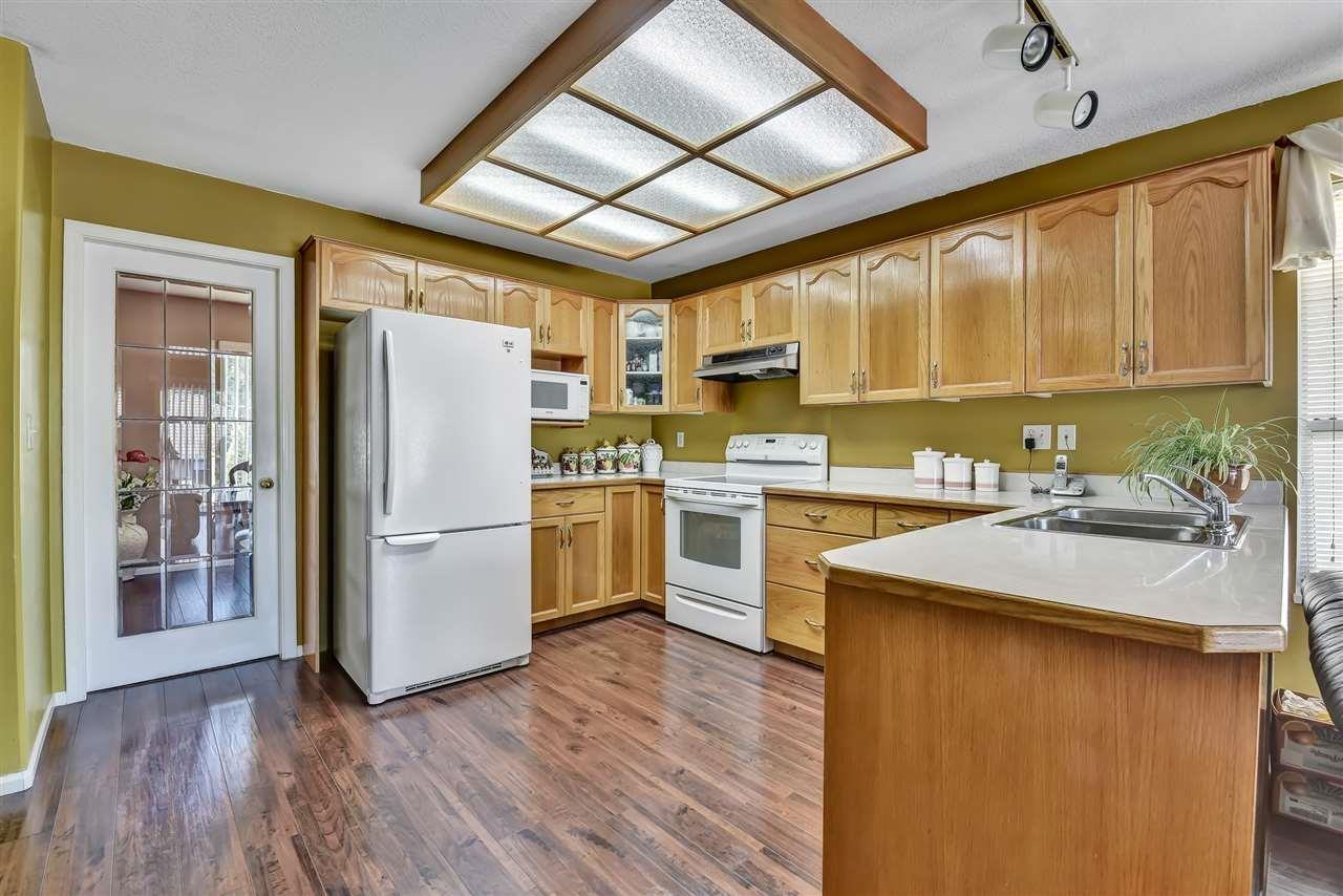9256 152 Street, Surrey, British Columbia  V3R 4G2 - Photo 9 - R3148936