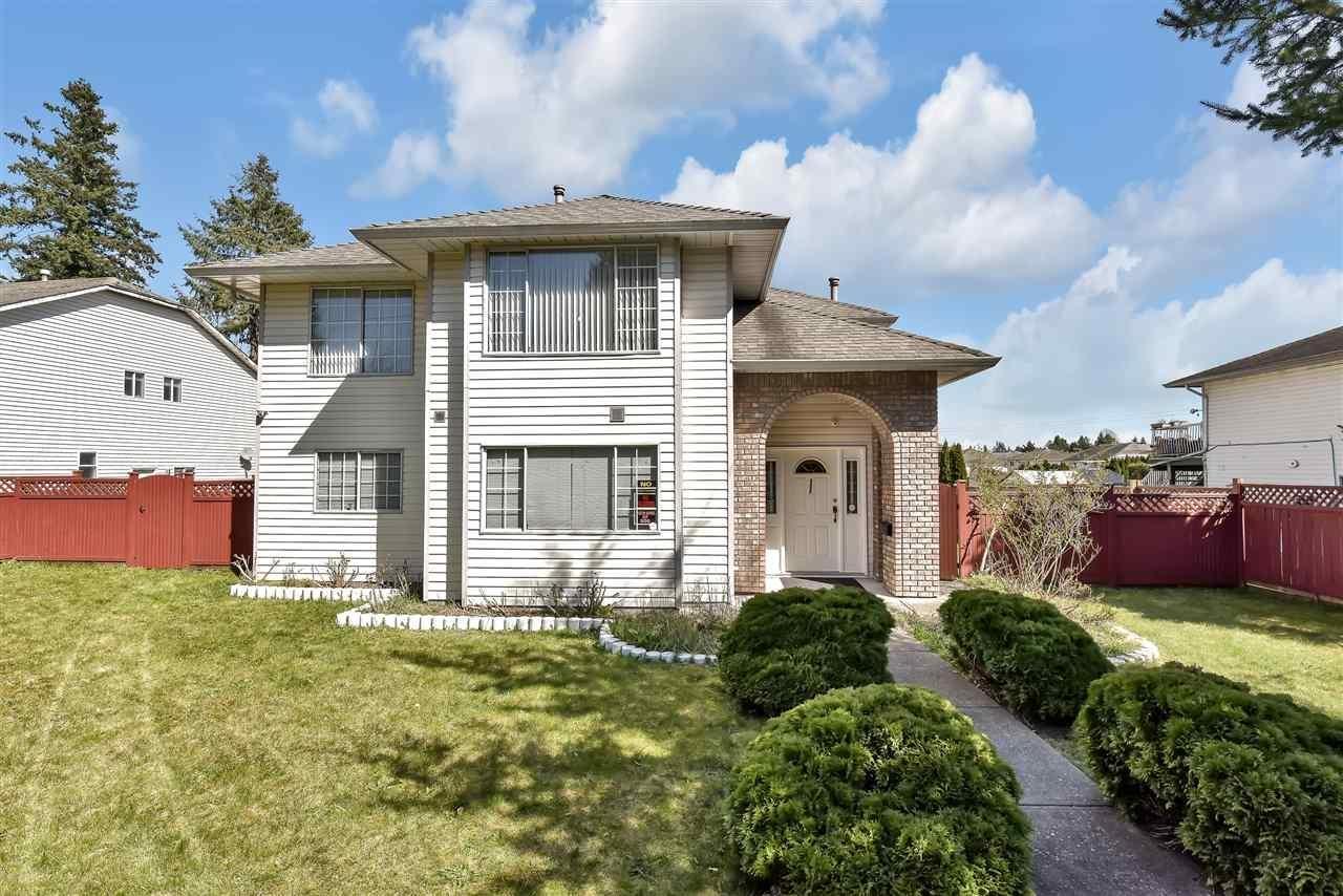 9256 152 Street, Surrey, British Columbia  V3R 4G2 - Photo 1 - R3148936