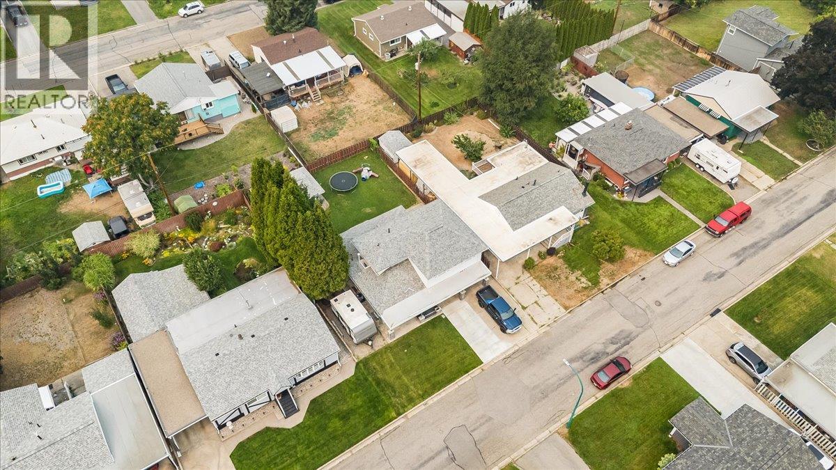 1021 Regan Crescent, Trail, British Columbia V1R 1C2 - Photo 39 - 10397299