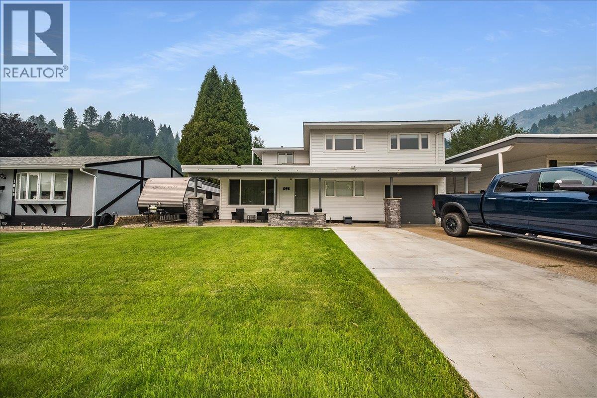 1021 Regan Crescent, Trail, British Columbia