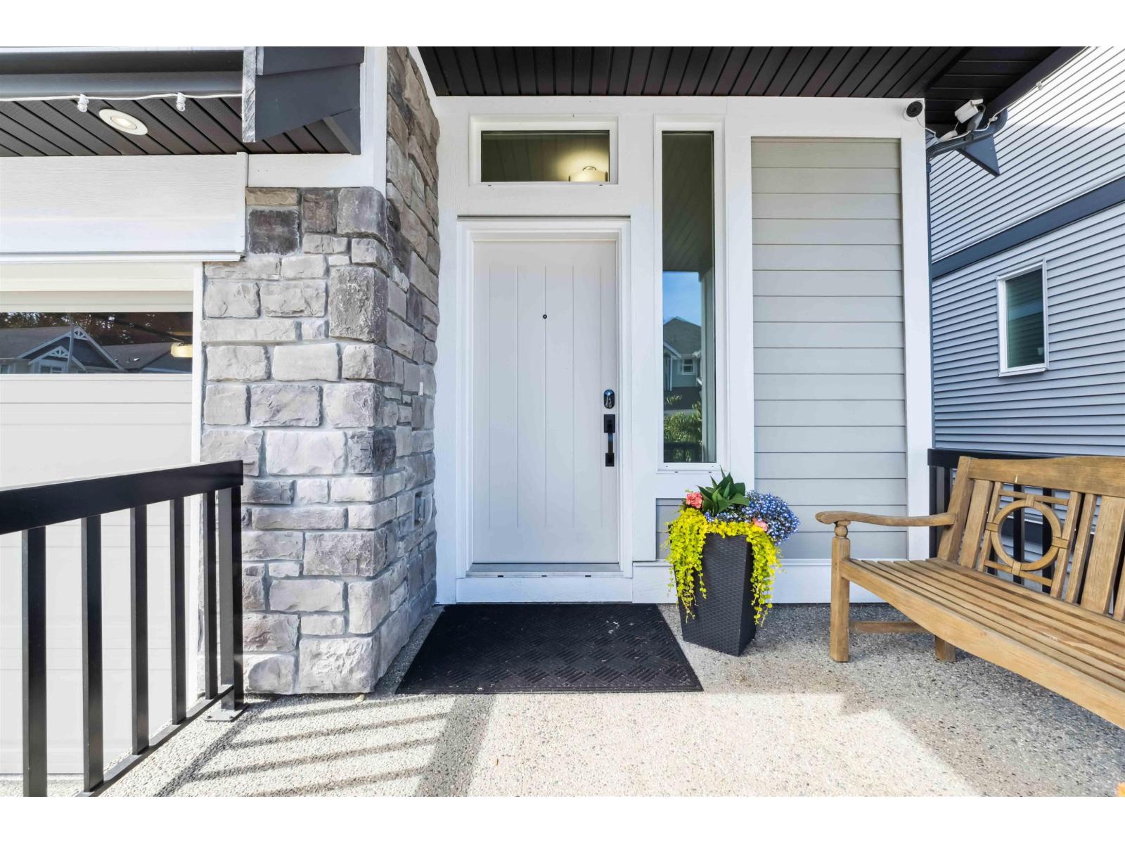 20427 78b Avenue, Langley, British Columbia  V2Y 1X4 - Photo 2 - R3155485