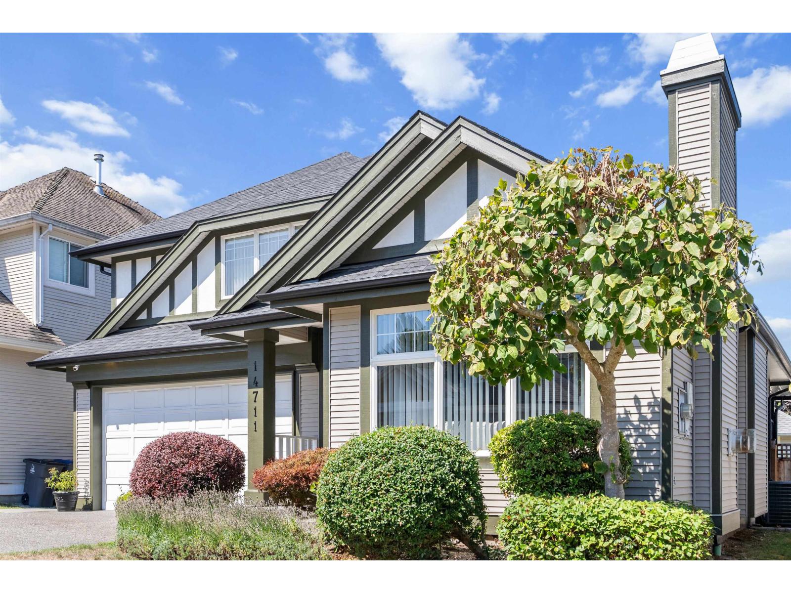 14711 75a Avenue, Surrey, British Columbia  V3S 8Y6 - Photo 2 - R3155431