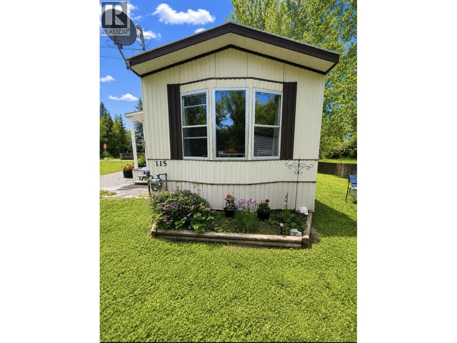 2136 Evasko Road, Prince George, British Columbia  V2N 6T7 - Photo 1 - R3155650