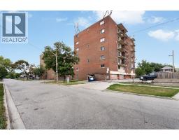 1989 WYANDOTTE STREET West Unit# 101, Windsor, Ontario