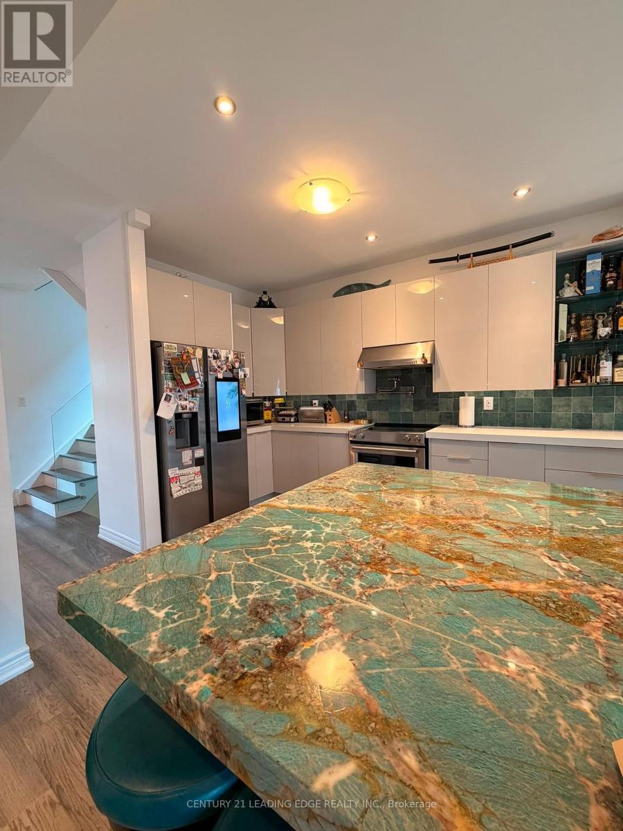 28 Asner Avenue, Vaughan, Ontario L6A 0W6 - Photo 9 - N13666168