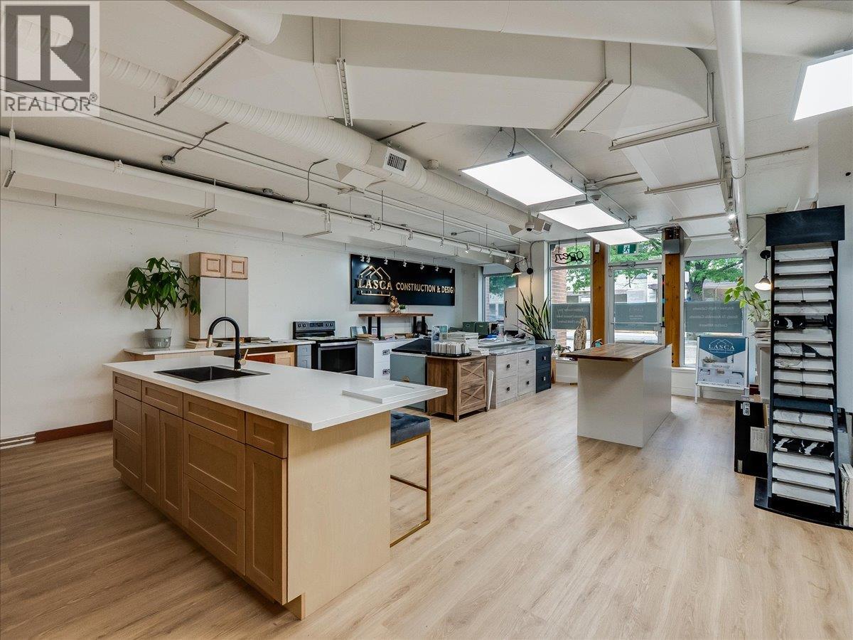 752 Vernon Street, Nelson, British Columbia