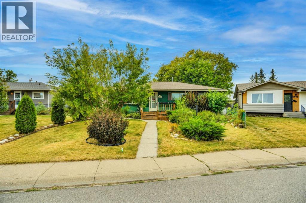 5404 Valentine Crescent SE, Calgary, Alberta  T2A 2K6 - Photo 3 - A2335034