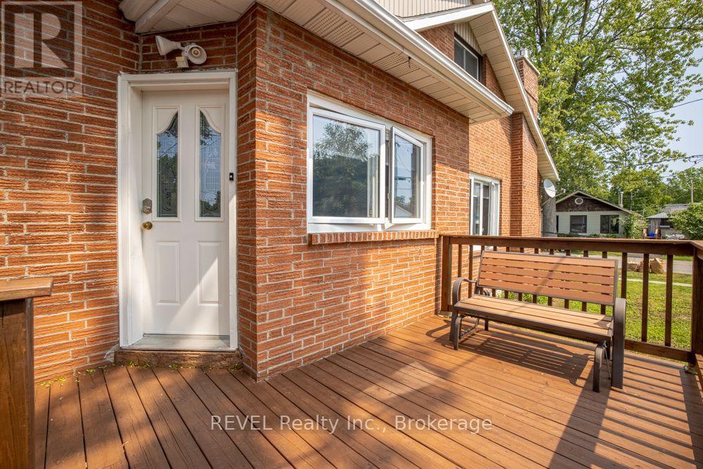 353 Oakwood Avenue, Fort Erie, Ontario  L0S 1B0 - Photo 2 - X13673664