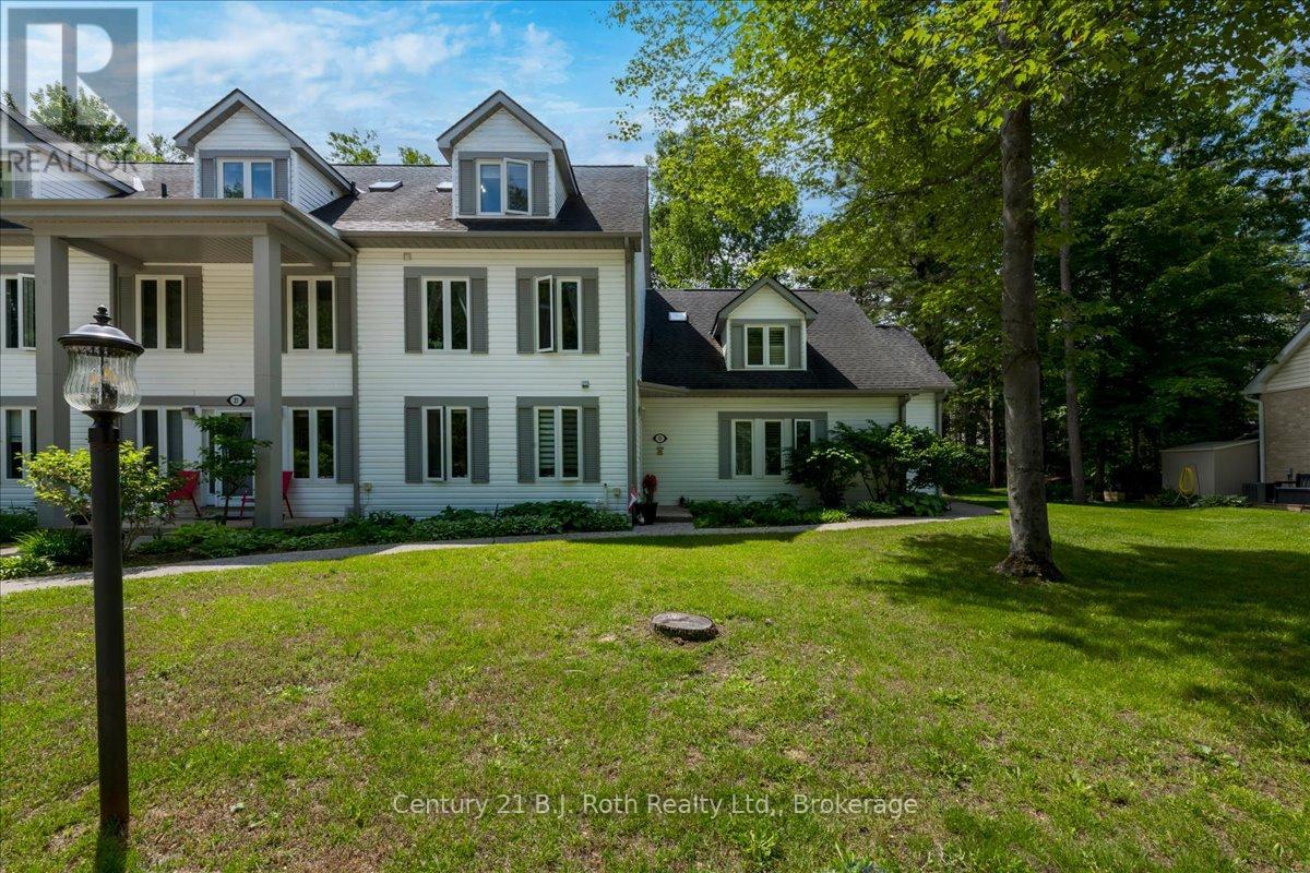 B7 - 22 WASAGA WOODS CIRCLE, Wasaga Beach, Ontario