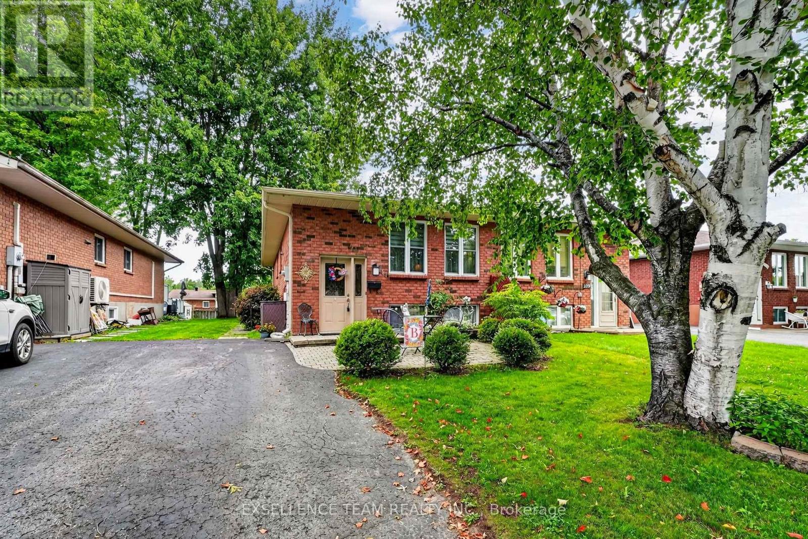 111 Glen Oaks Court, Cornwall, Ontario K6H 7E6 - Photo 2 - X13673654