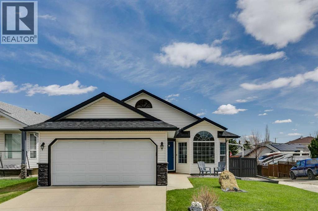 438 Sheep River Point, Okotoks, Alberta  T1S 1S3 - Photo 1 - A2336549