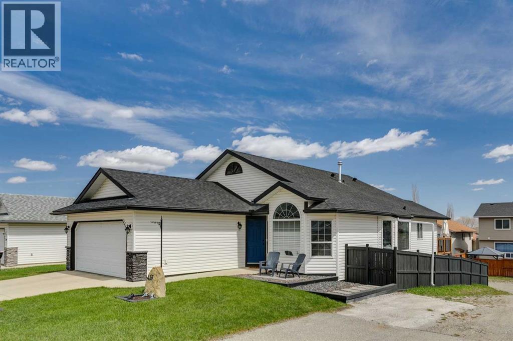438 Sheep River Point, Okotoks, Alberta  T1S 1S3 - Photo 2 - A2336549