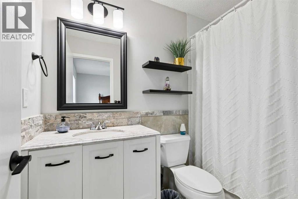 438 Sheep River Point, Okotoks, Alberta  T1S 1S3 - Photo 21 - A2336549