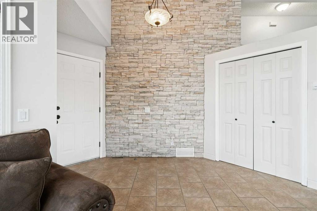 438 Sheep River Point, Okotoks, Alberta  T1S 1S3 - Photo 7 - A2336549