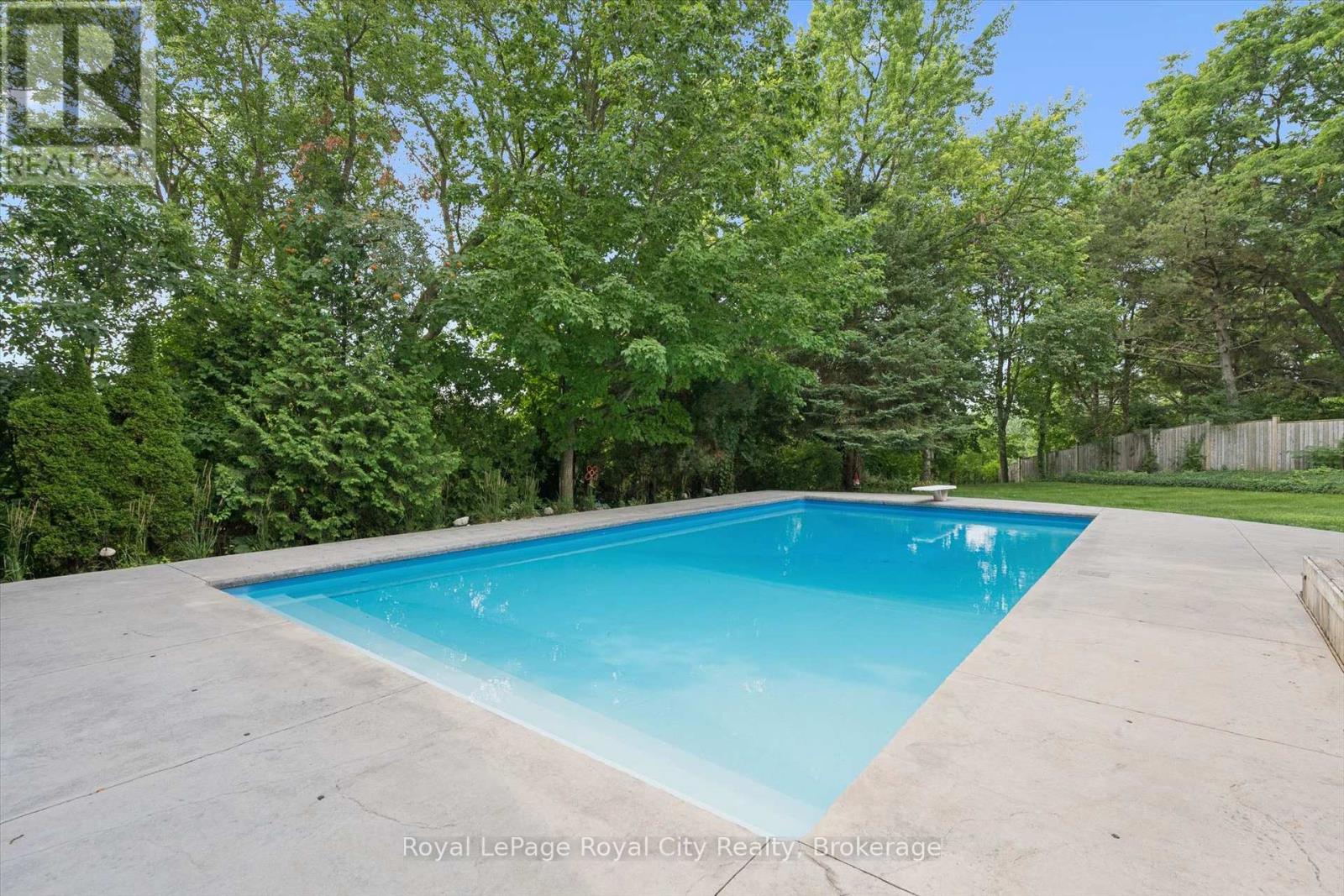 8 Berkley Place, Guelph, Ontario  N1E 1E6 - Photo 20 - X13673660