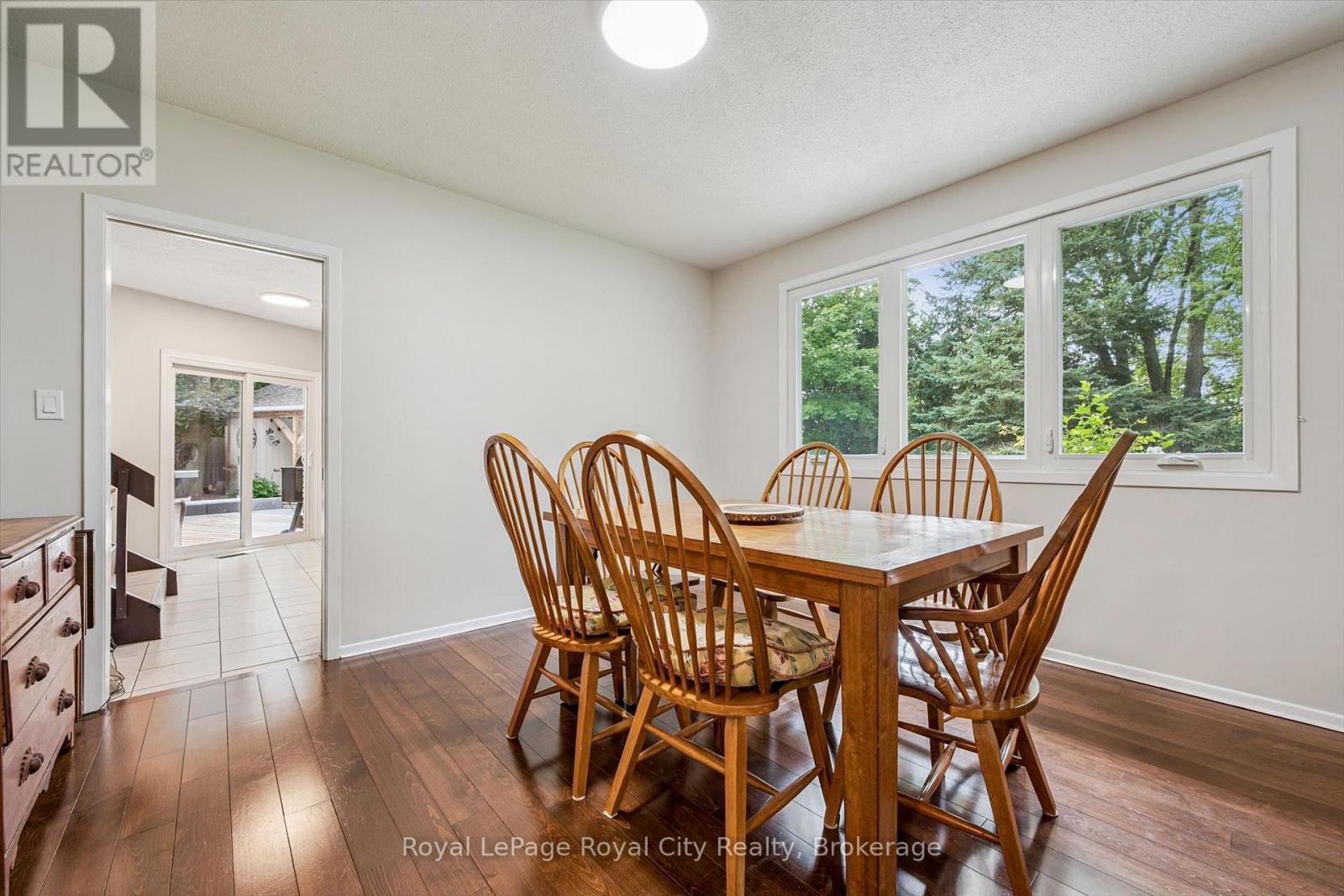 8 Berkley Place, Guelph, Ontario  N1E 1E6 - Photo 7 - X13673660