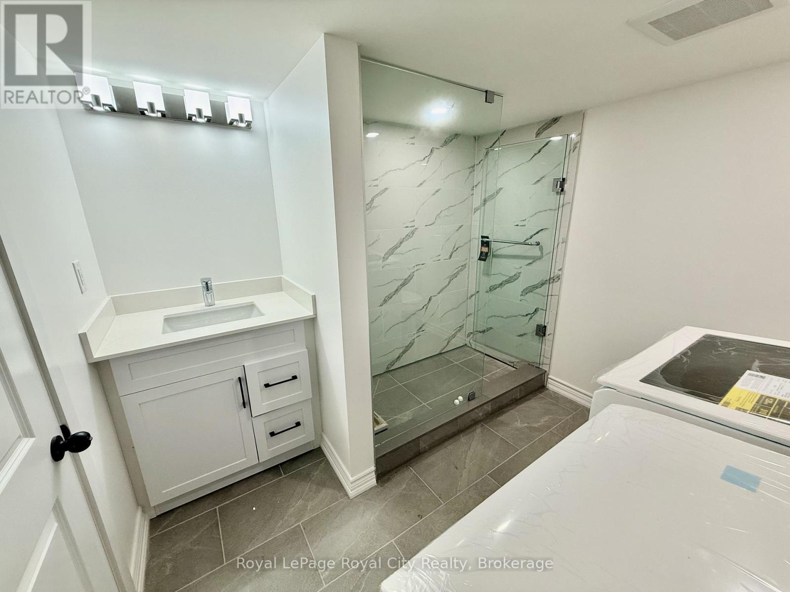 34 John Brabson Crescent, Guelph, Ontario  N1G 0G5 - Photo 8 - X13673746