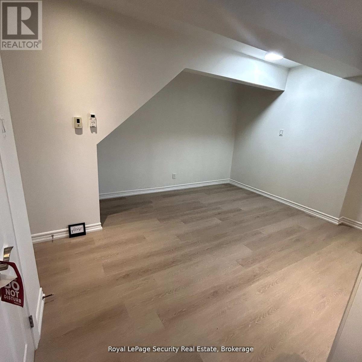 B - 13 Fisher Street, Toronto, Ontario  M6K 1V7 - Photo 14 - C13673734