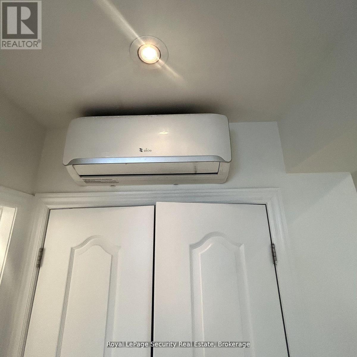 B - 13 Fisher Street, Toronto, Ontario  M6K 1V7 - Photo 23 - C13673734