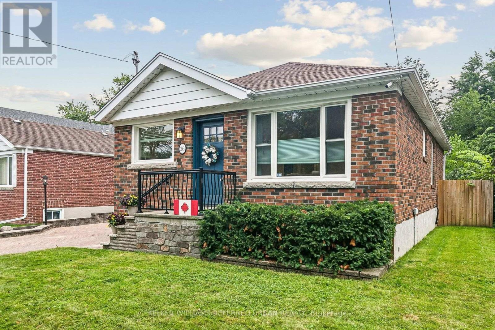36 Vernadale Crescent, Toronto, Ontario  M1L 3M4 - Photo 3 - E13673732