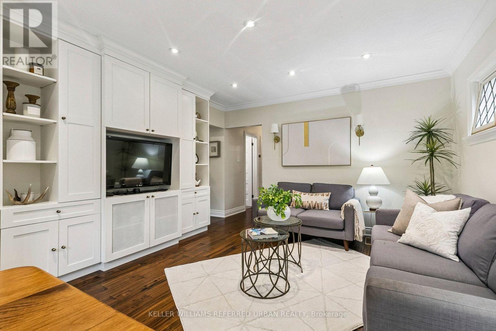 36 Vernadale Crescent, Toronto, Ontario  M1L 3M4 - Photo 7 - E13673732