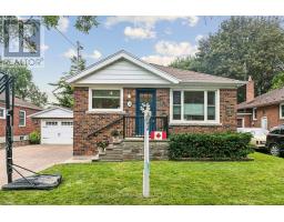 36 VERNADALE CRESCENT, Toronto, Ontario