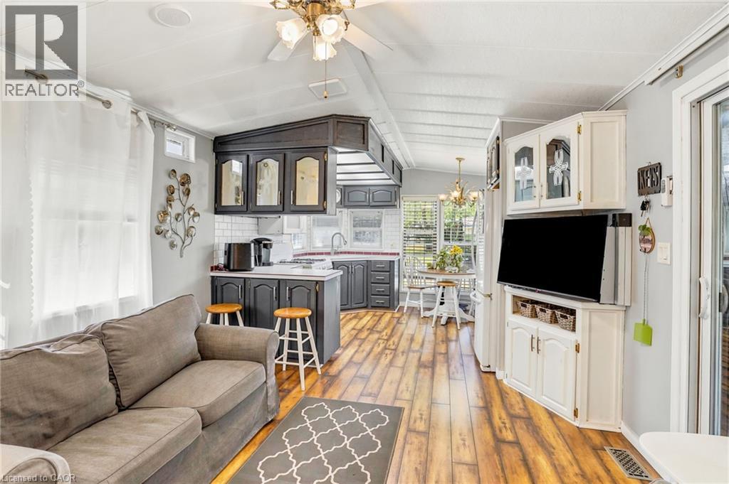 2490 Governors Road Unit# B34, Hamilton, Ontario  L0R 1T0 - Photo 7 - 40830750