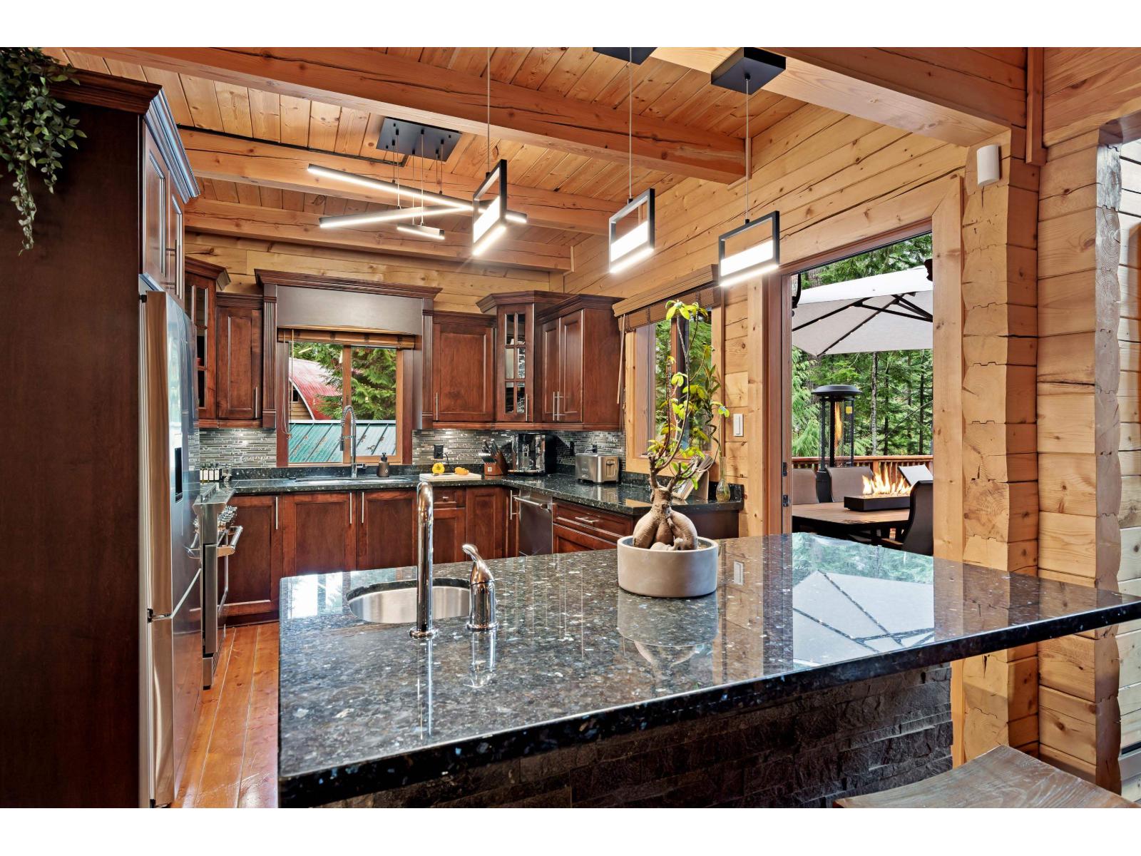 15041 Root Roundabout, Sunshine Valley, Sunshine Valley, British Columbia  V0X 1L5 - Photo 14 - R3155554