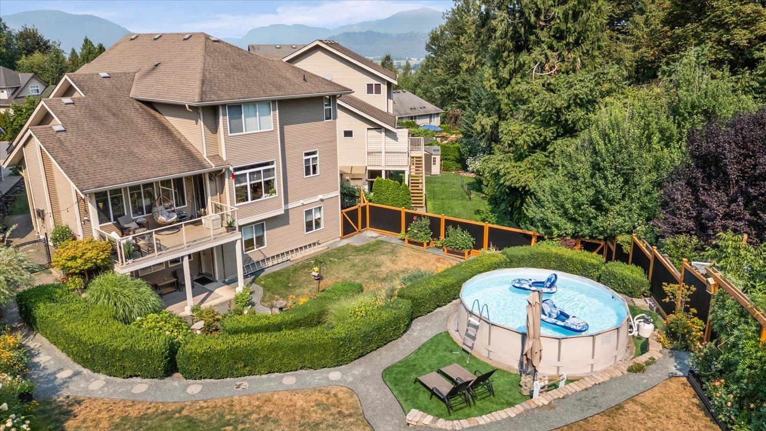 5602 Thom Creek Drive, Promontory, Chilliwack, British Columbia  V2R 5Z6 - Photo 3 - R3154812