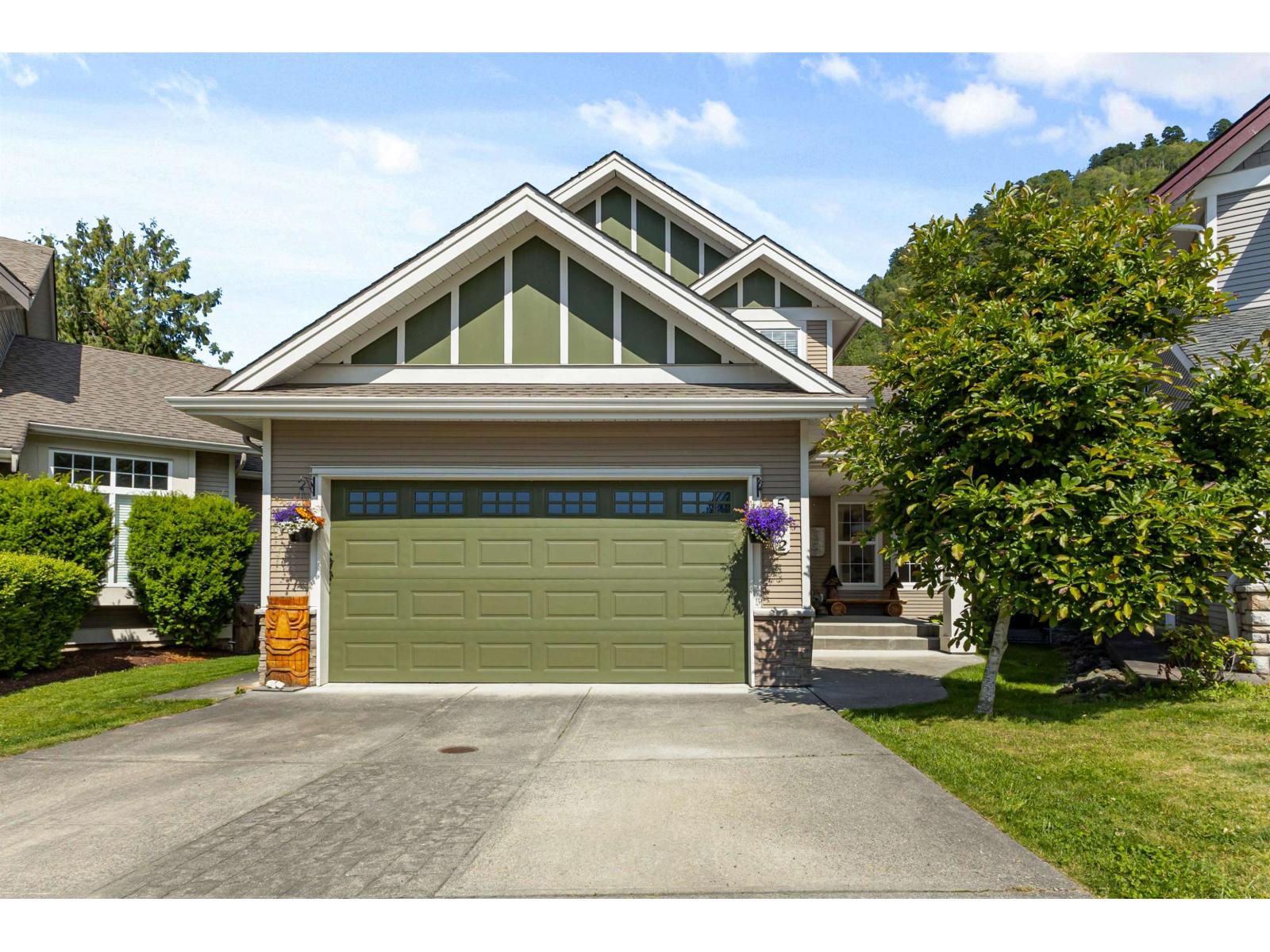 5602 Thom Creek Drive, Promontory, Chilliwack, British Columbia  V2R 5Z6 - Photo 2 - R3154812