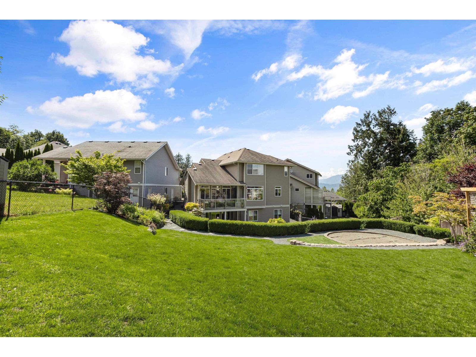 5602 Thom Creek Drive, Promontory, Chilliwack, British Columbia  V2R 5Z6 - Photo 4 - R3154812