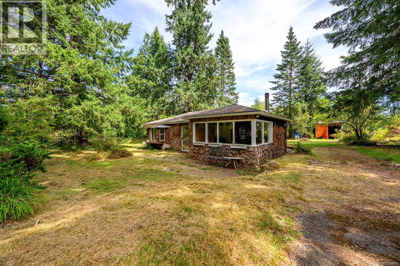 8808 Island Hwy N, Black Creek, British Columbia  V9J 1K5 - Photo 12 - 1046890