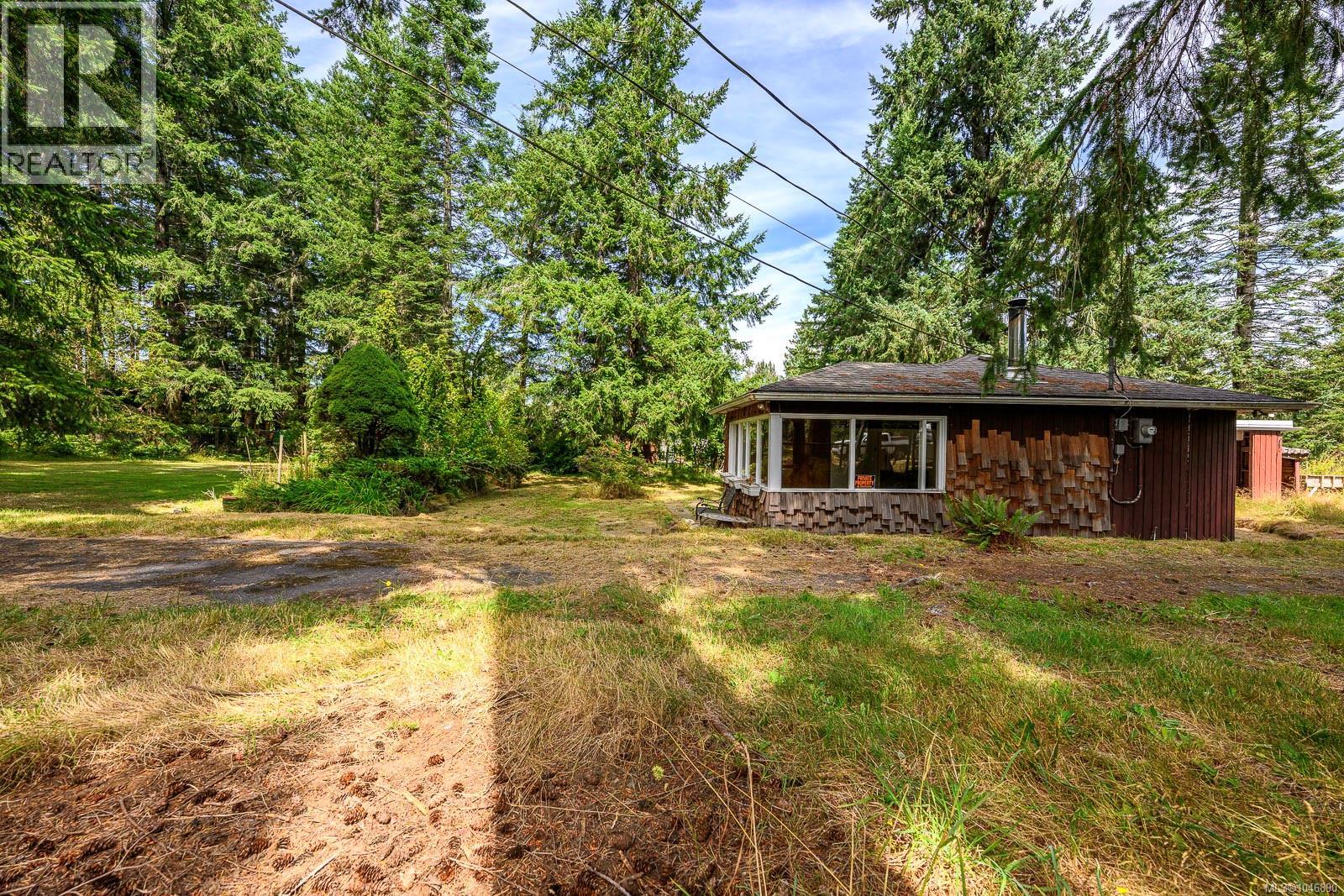 8808 Island Hwy N, Black Creek, British Columbia  V9J 1K5 - Photo 13 - 1046890