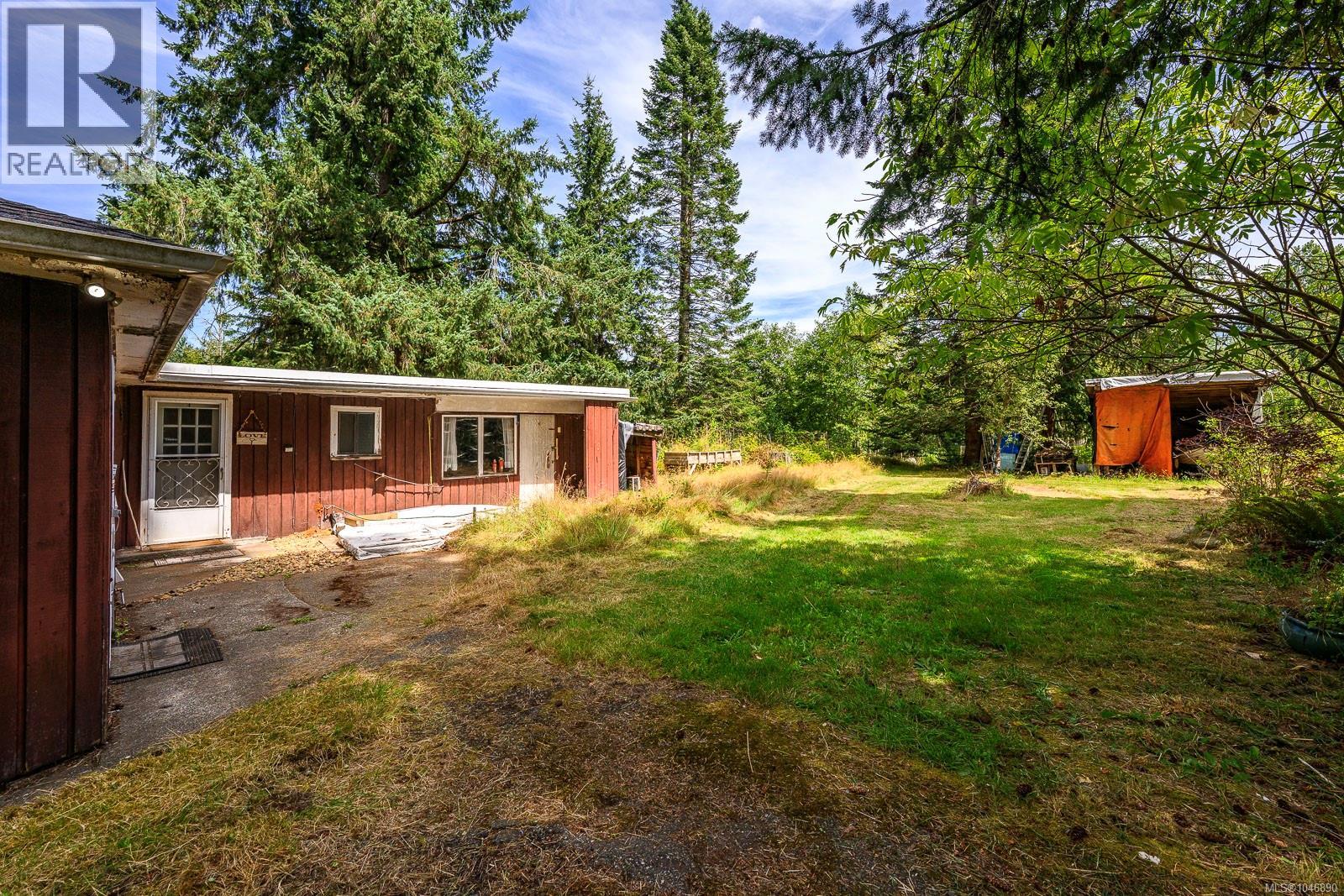 8808 Island Hwy N, Black Creek, British Columbia  V9J 1K5 - Photo 21 - 1046890