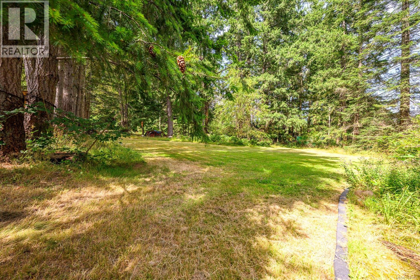 8808 Island Hwy N, Black Creek, British Columbia  V9J 1K5 - Photo 6 - 1046890