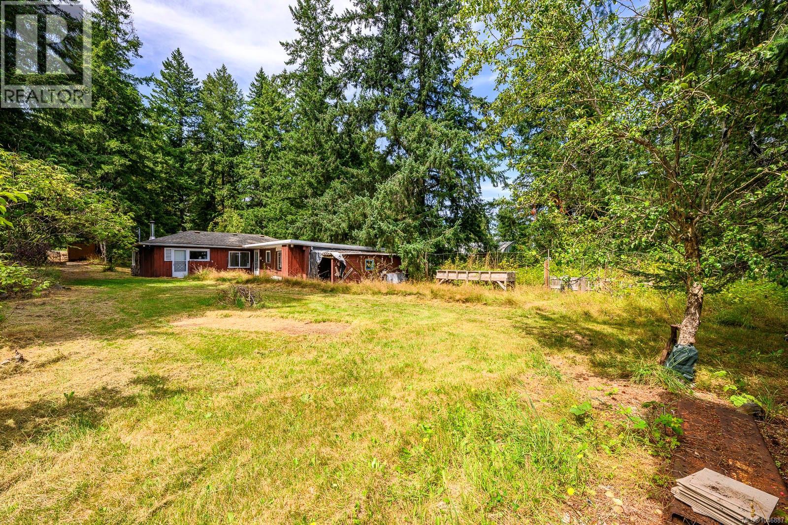 8808 Island Hwy N, Black Creek, British Columbia  V9J 1K5 - Photo 20 - 1046887