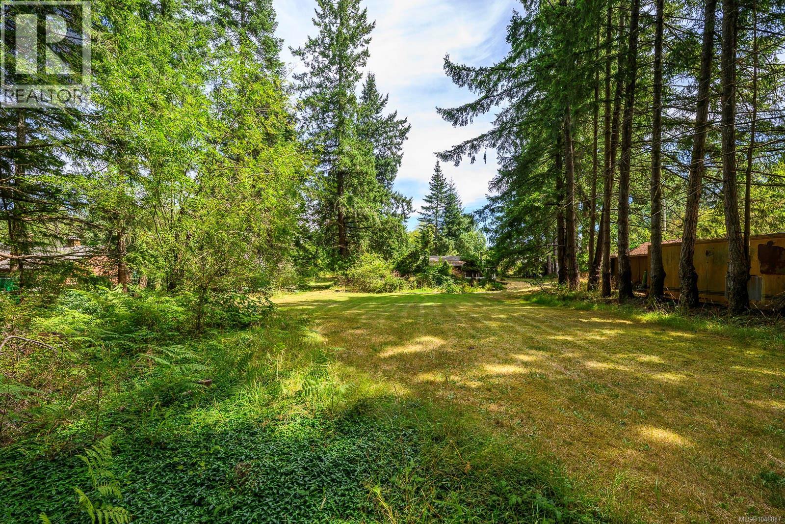8808 Island Hwy N, Black Creek, British Columbia  V9J 1K5 - Photo 8 - 1046887