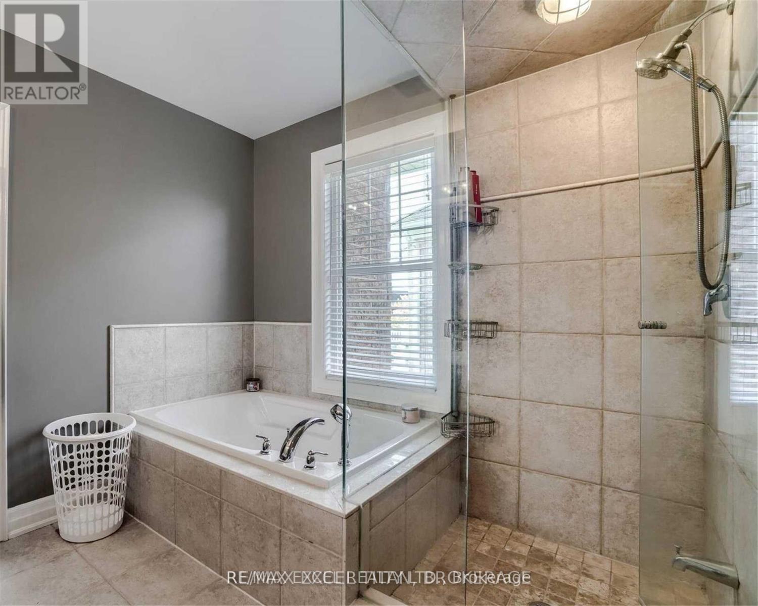 10 Pondmede Crescent, Whitchurch-Stouffville, Ontario  L4A 0E2 - Photo 11 - N13673638