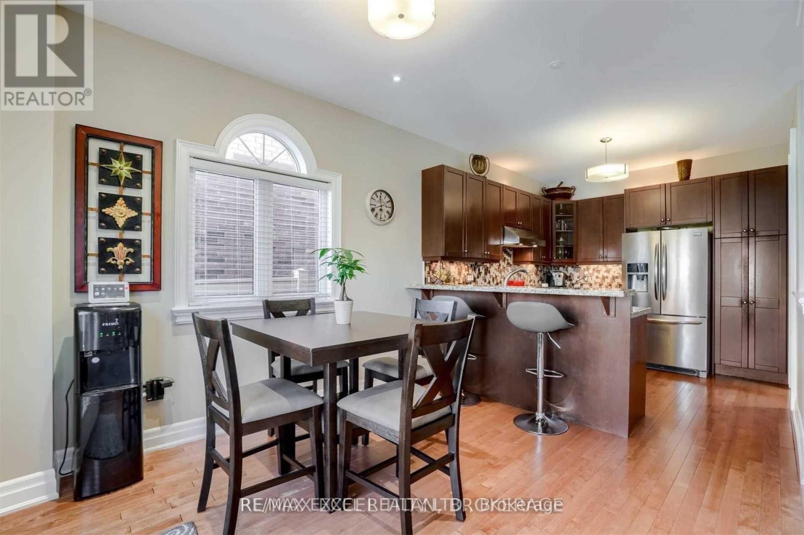 10 Pondmede Crescent, Whitchurch-Stouffville, Ontario  L4A 0E2 - Photo 7 - N13673638