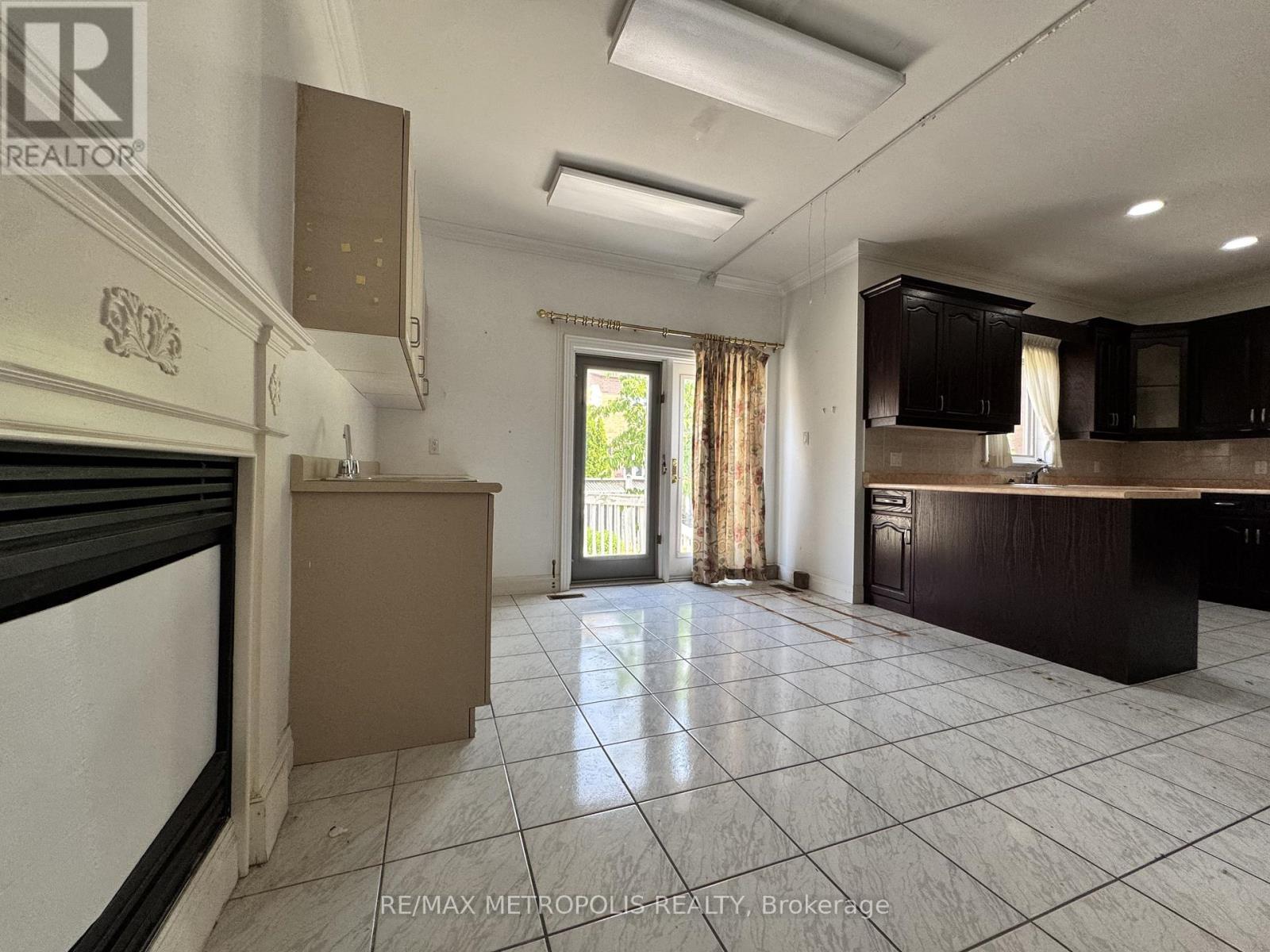 416 Elgin Mills Road W, Richmond Hill, Ontario  L4C 4M2 - Photo 12 - N13673718