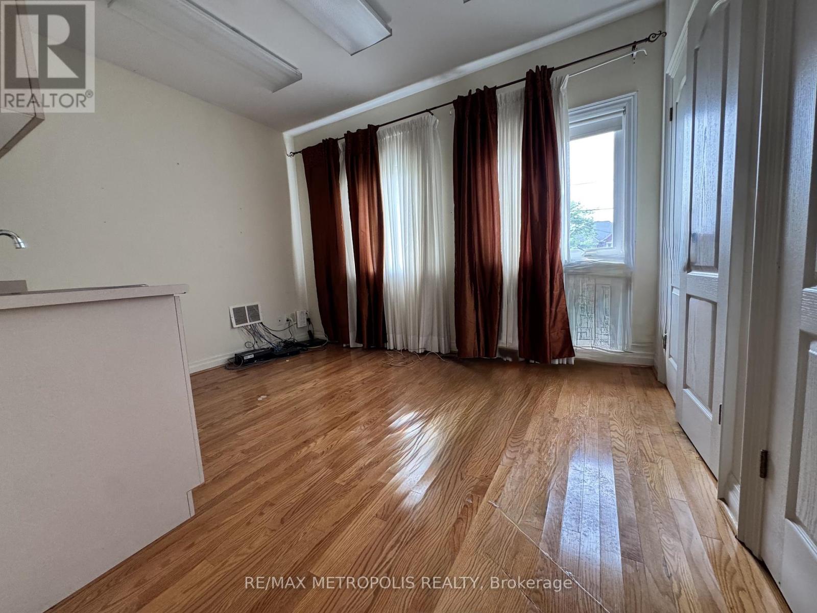 416 Elgin Mills Road W, Richmond Hill, Ontario  L4C 4M2 - Photo 4 - N13673718