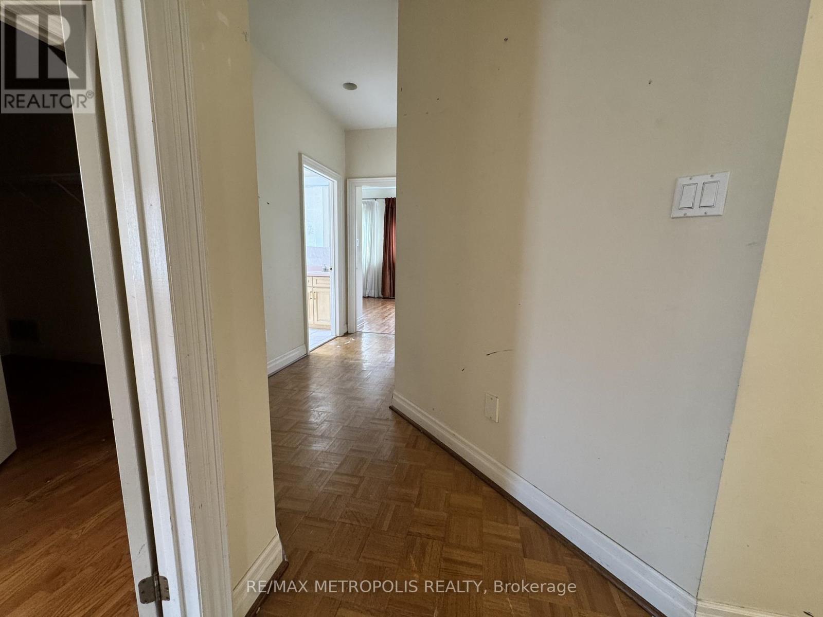 416 Elgin Mills Road W, Richmond Hill, Ontario  L4C 4M2 - Photo 7 - N13673718