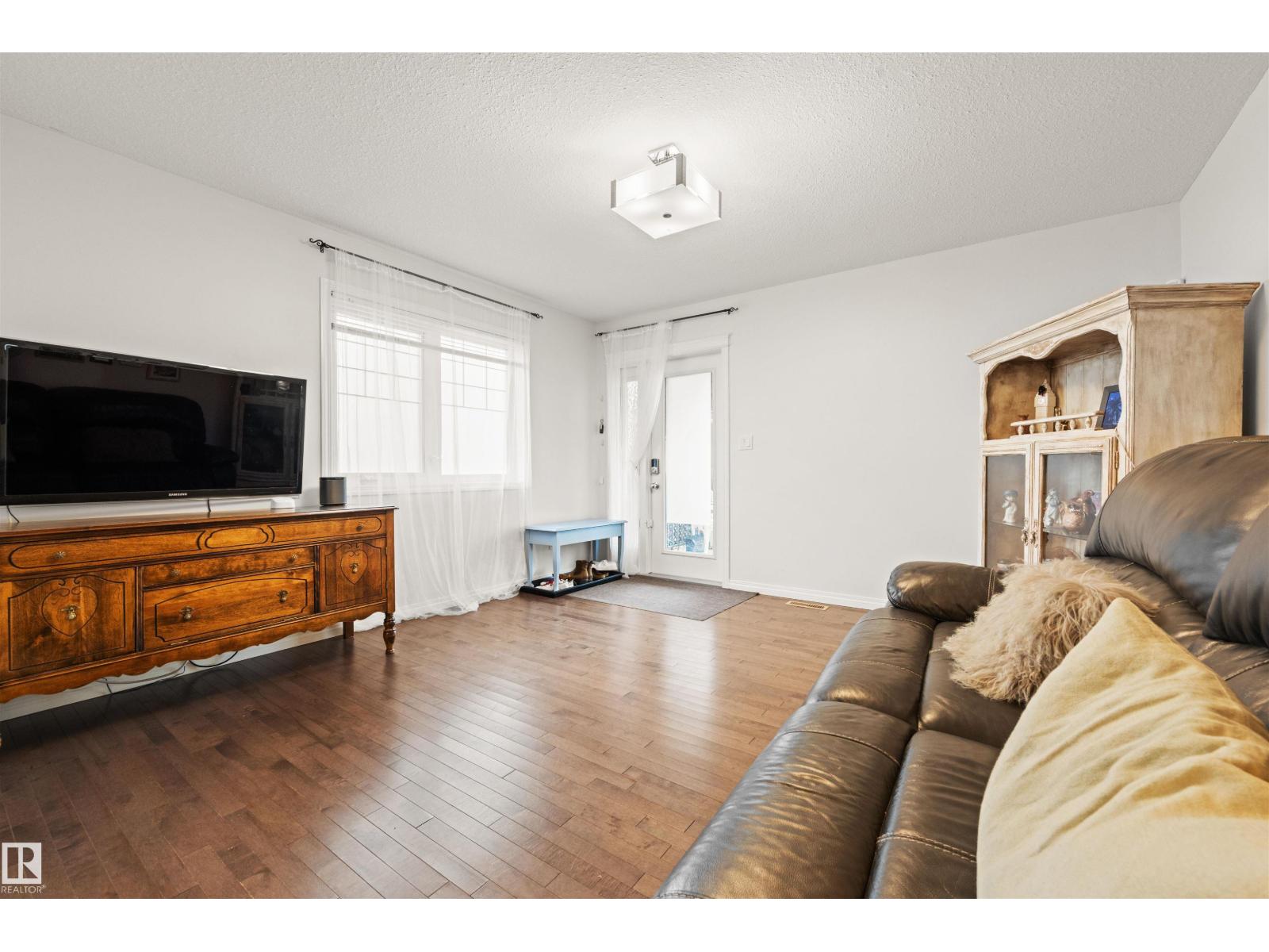 12425 111 Av NW, Edmonton, Alberta  T5M 0M2 - Photo 5 - E4503677