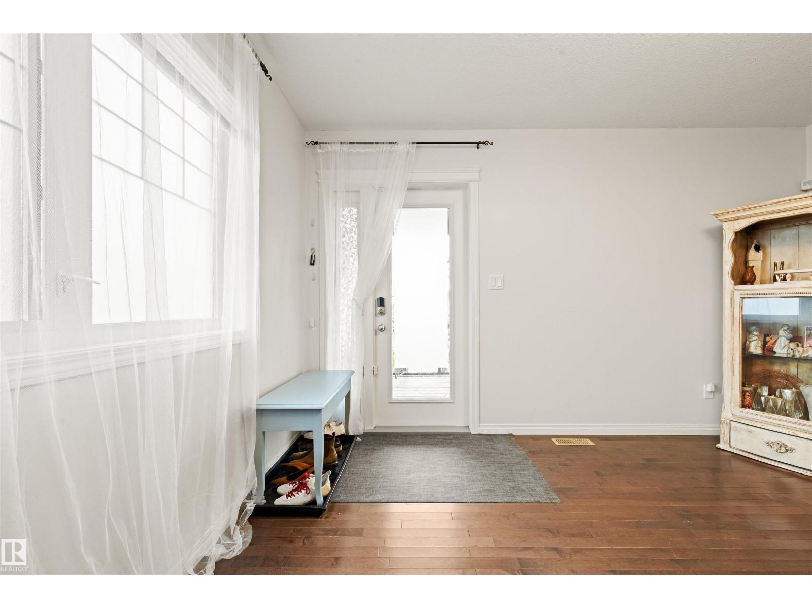 12425 111 Av NW, Edmonton, Alberta  T5M 0M2 - Photo 4 - E4503677