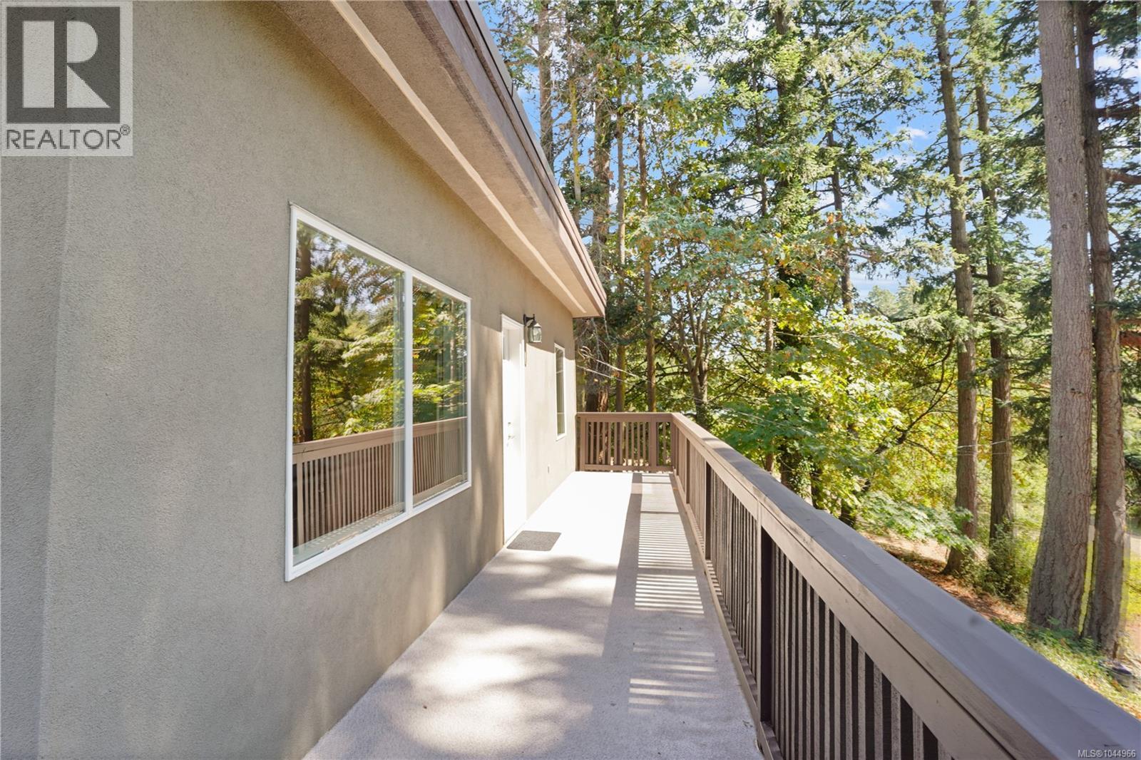 1084 Tatlow Rd, North Saanich, British Columbia  V8L 5P3 - Photo 27 - 1044966