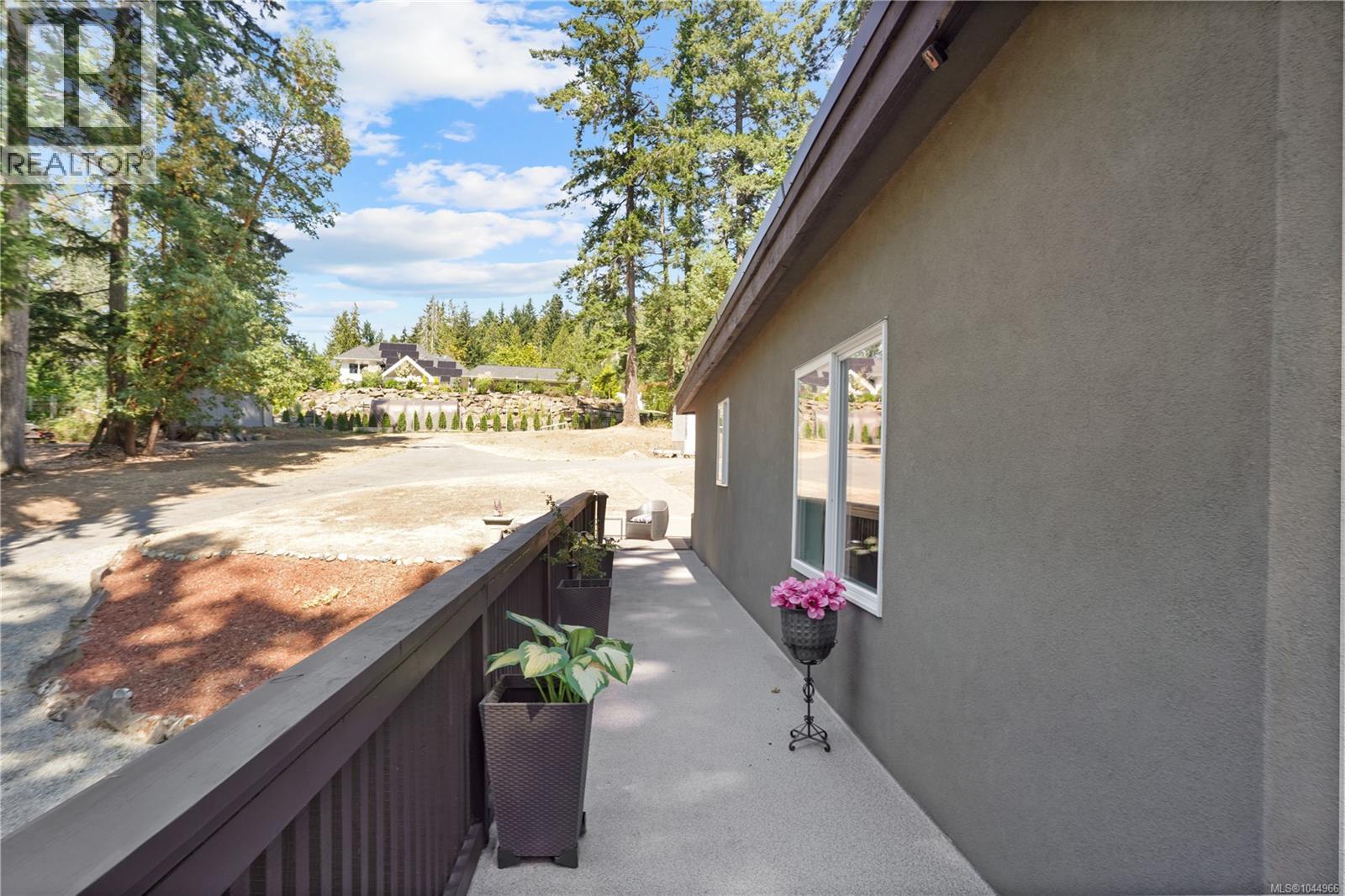 1084 Tatlow Rd, North Saanich, British Columbia  V8L 5P3 - Photo 28 - 1044966