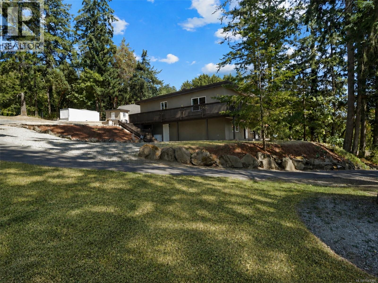1084 Tatlow Rd, North Saanich, British Columbia  V8L 5P3 - Photo 47 - 1044966