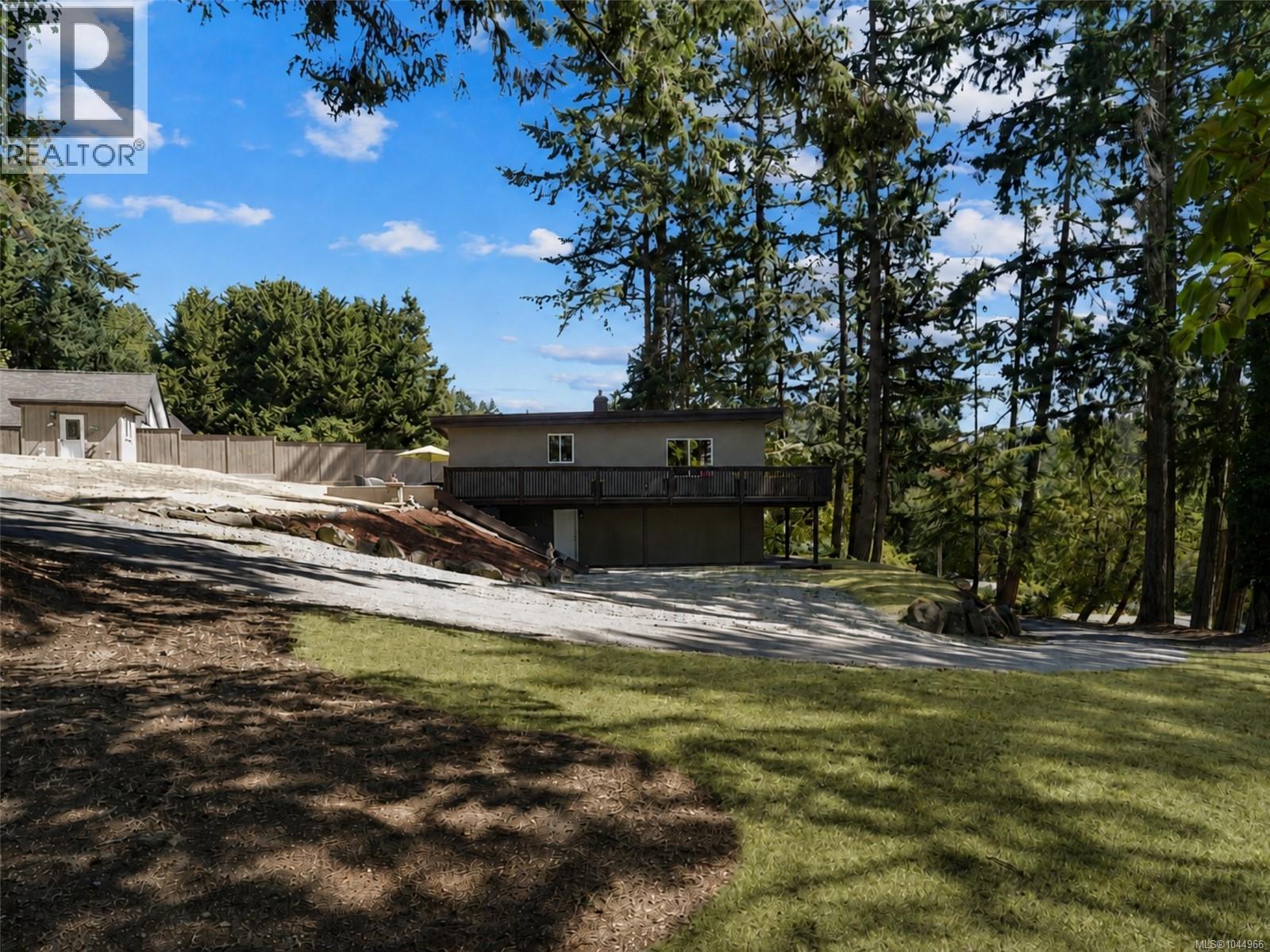 1084 Tatlow Rd, North Saanich, British Columbia  V8L 5P3 - Photo 48 - 1044966