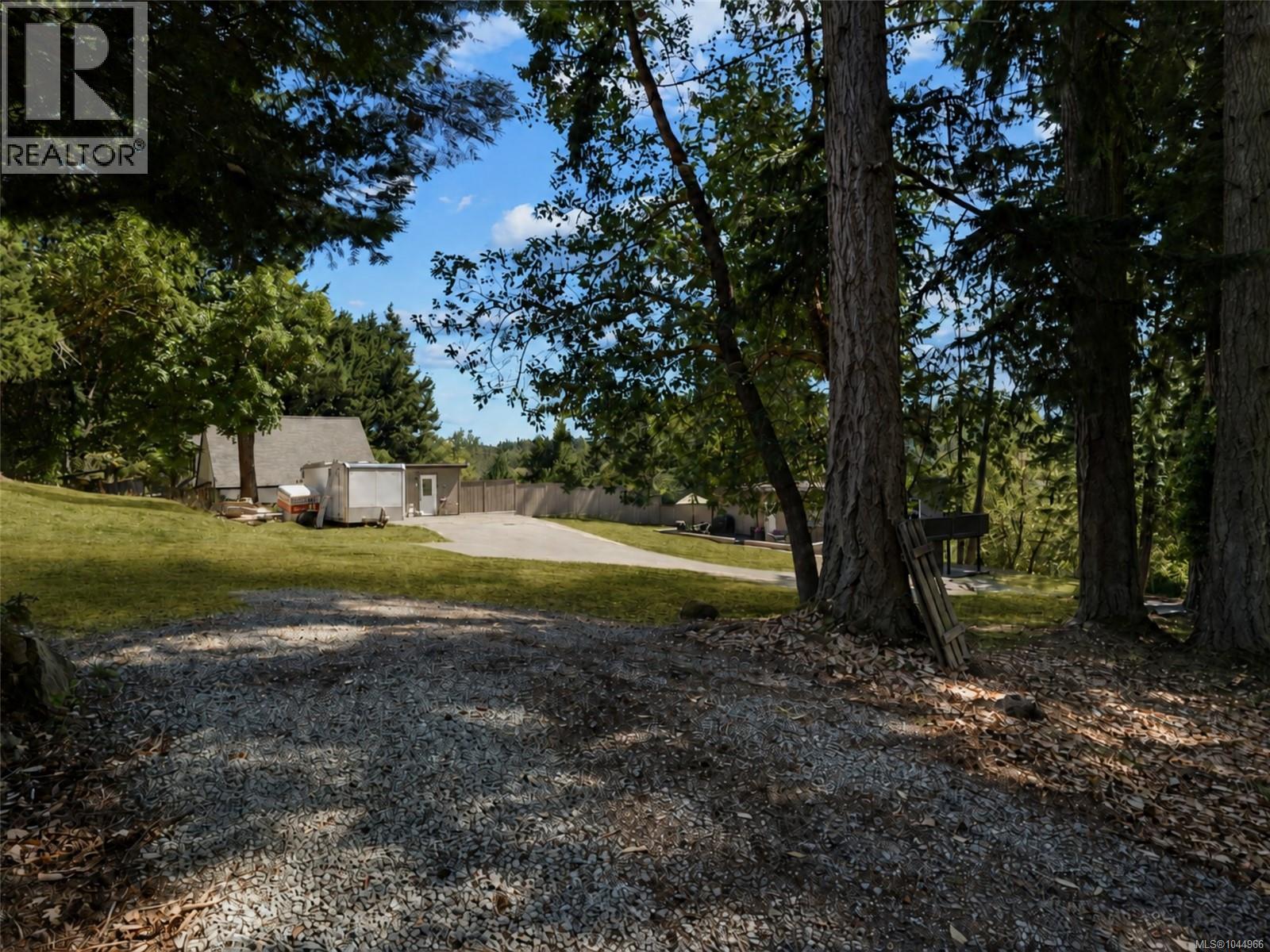 1084 Tatlow Rd, North Saanich, British Columbia  V8L 5P3 - Photo 53 - 1044966